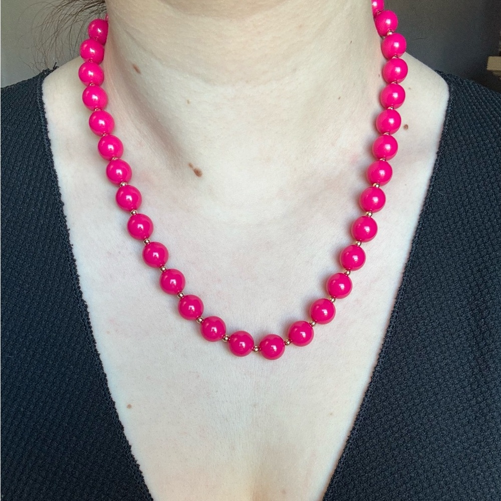 Vintage Mid-Century Retro Hot Pink Barrel Clasp Plastic Beaded Necklace 19  Inch